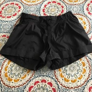 Lululemon spring breakaway shorts