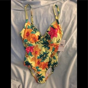 NWT JANTZEN CLASSICS ONE PIECE BATHING SUIT SZ 12