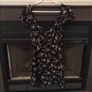 Cute black Floral summer dress!