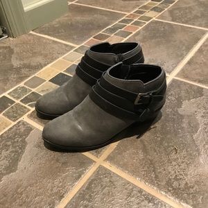 Soda ankle bootie