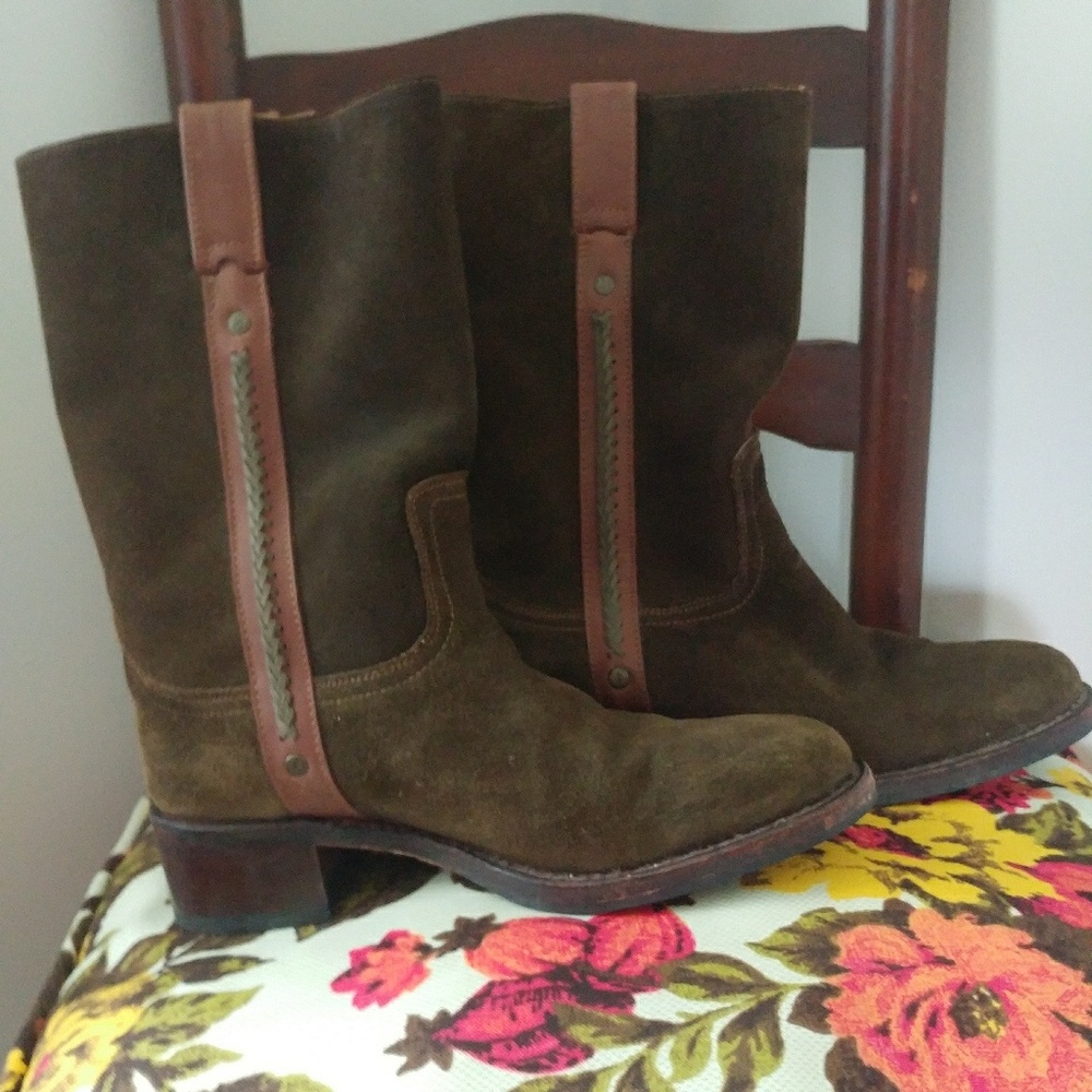 SENDRA Boots!!!! Olive Green 8.5