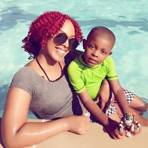 Meet your Posher, Alexia