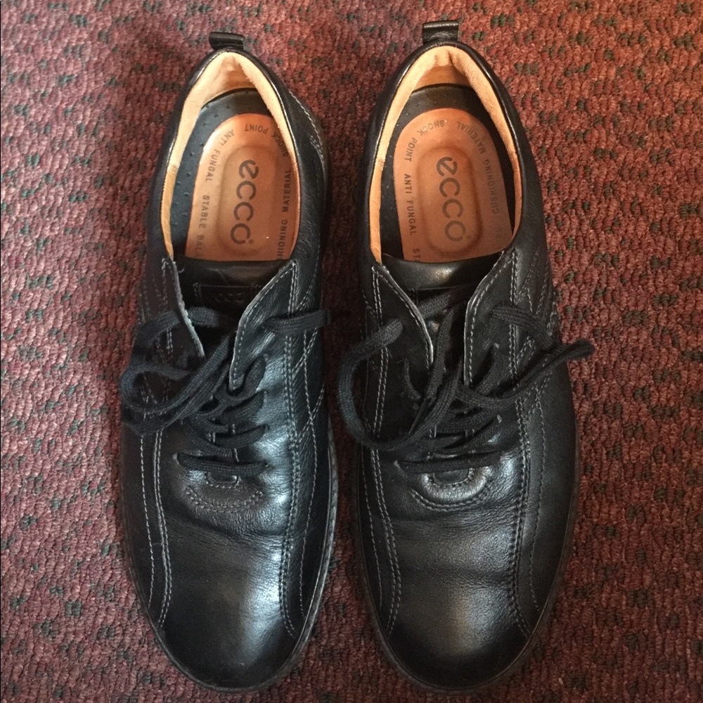 ECCO - Picture 2 of 5