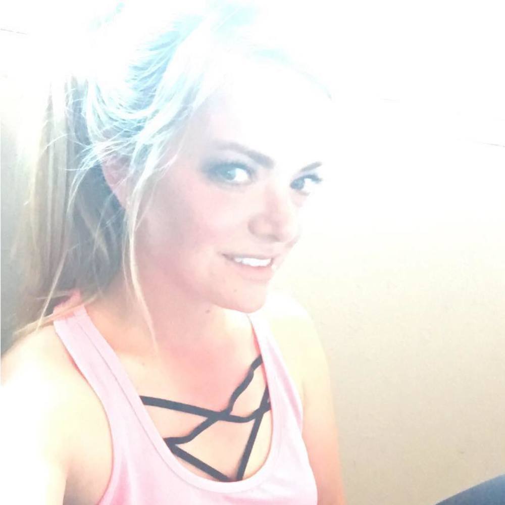 Meet your Posher, Kayla