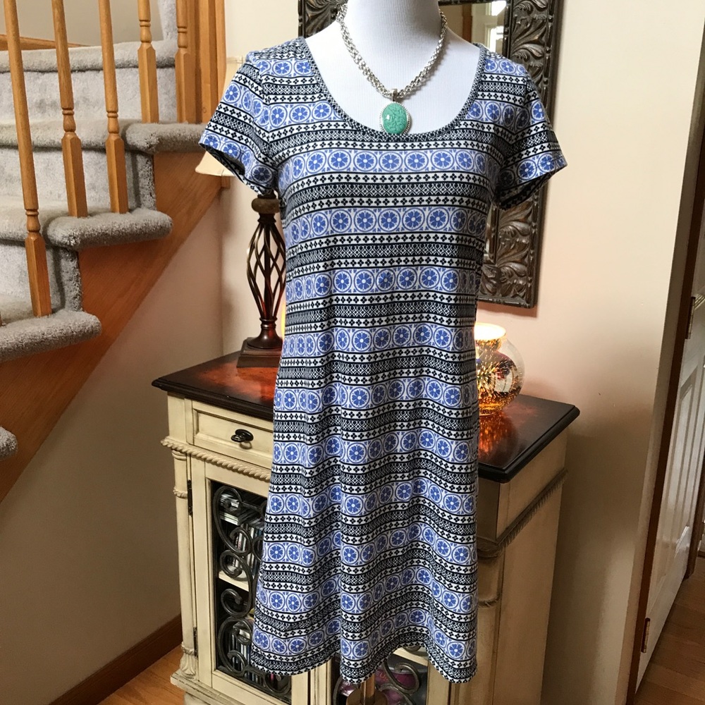 GAP t shirt dress in GREAT used condition.