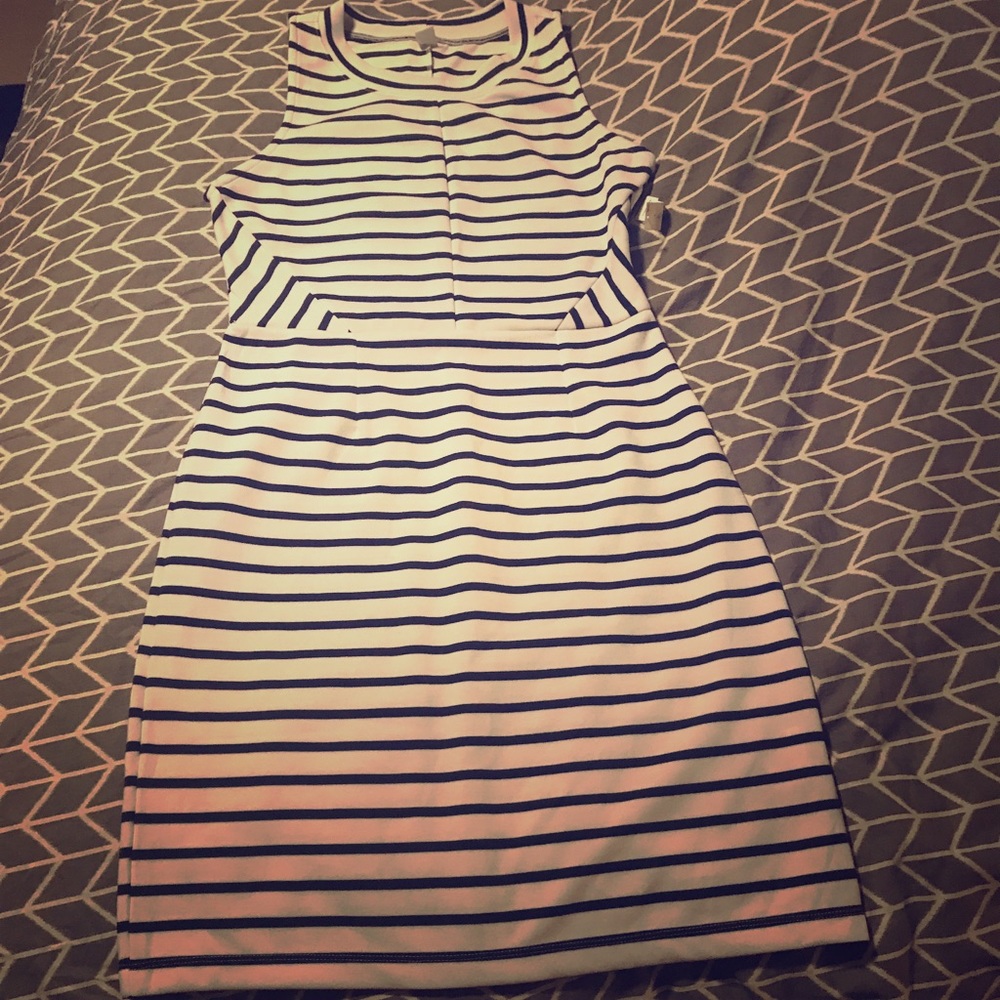 Old Navy White & Navy striped dress NWT M