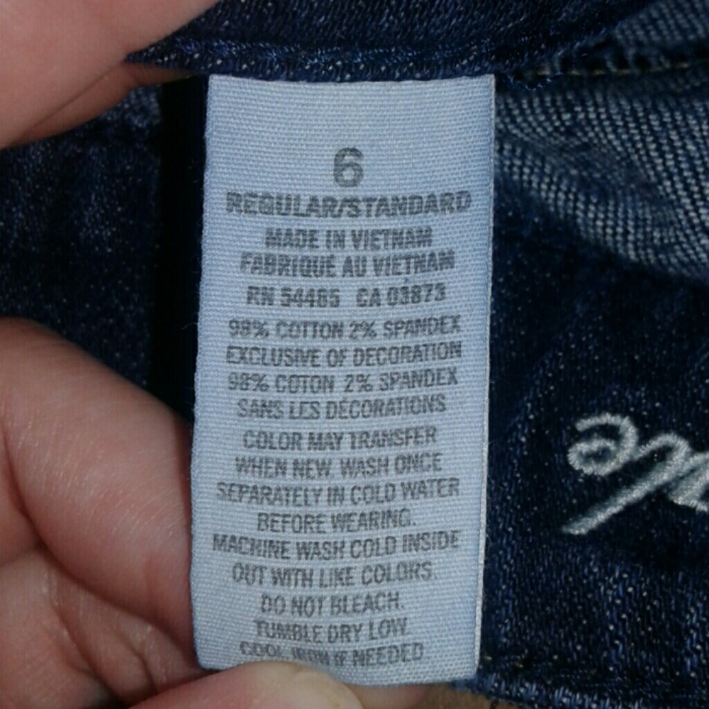 American Eagle Capris - Picture 3 of 3
