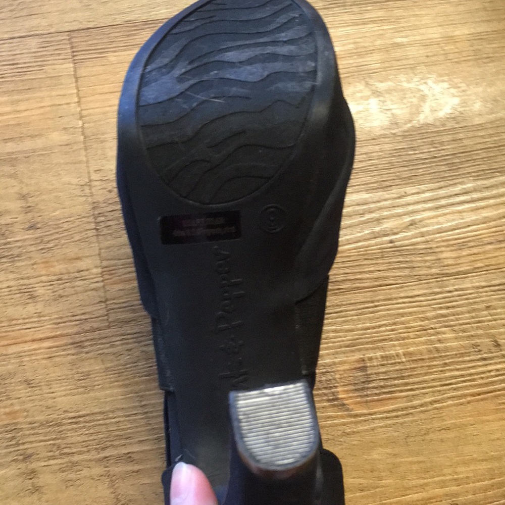 Black size 9 peep toe heels - Picture 3 of 7
