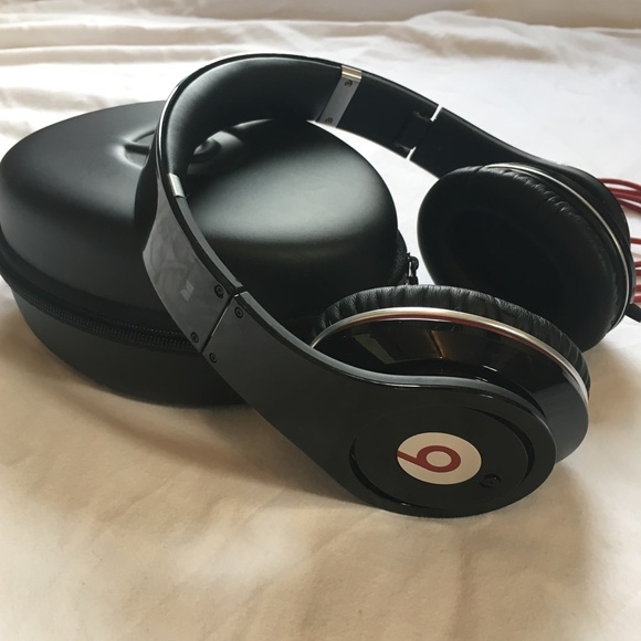 Studio Beats by Dr. Dre - Picture 6 of 8