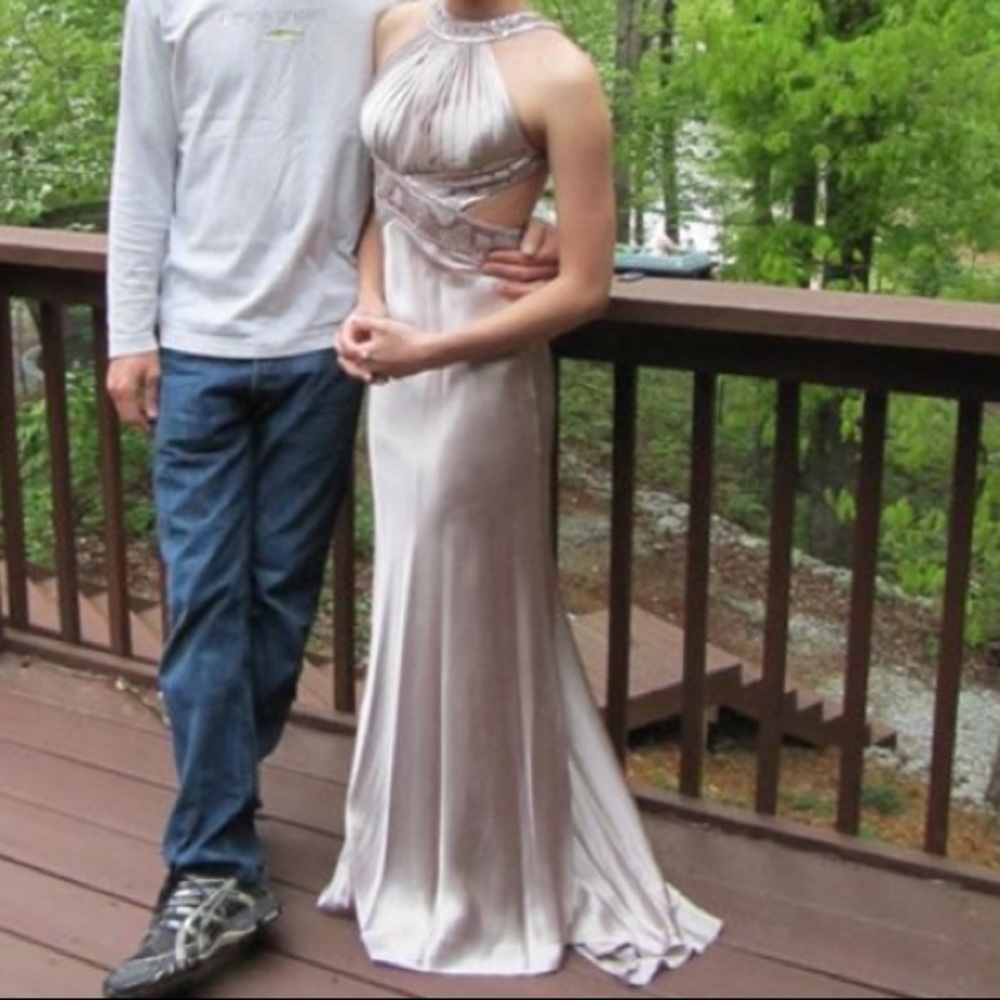 Super cute prom / formal / pageant dress!