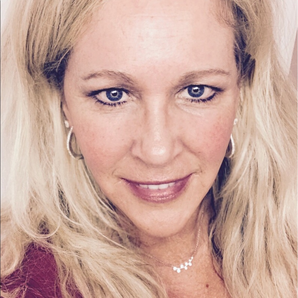 Meet your Posher, Tina