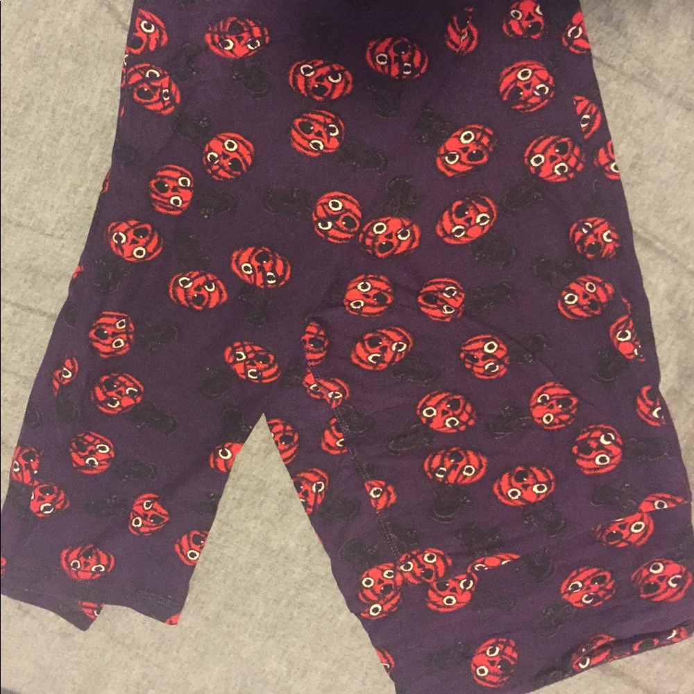 Lularoe TC purple jack o lanterns and cats