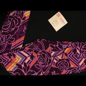 Lularoe electric roses purple