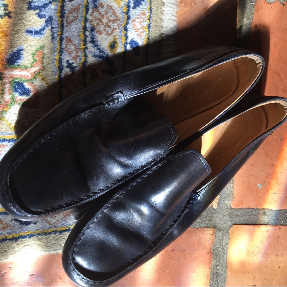 Men shoes TOD'S Black in great condition.