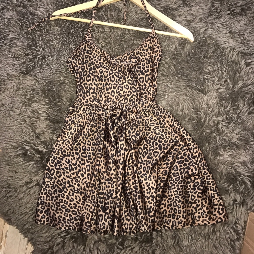 American Apparel Leopard Dress✨