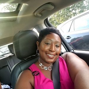 Meet your Posher, Sheketha