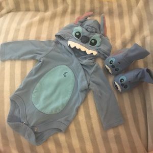 Disney Baby Stitch outfit! (3-6mo)