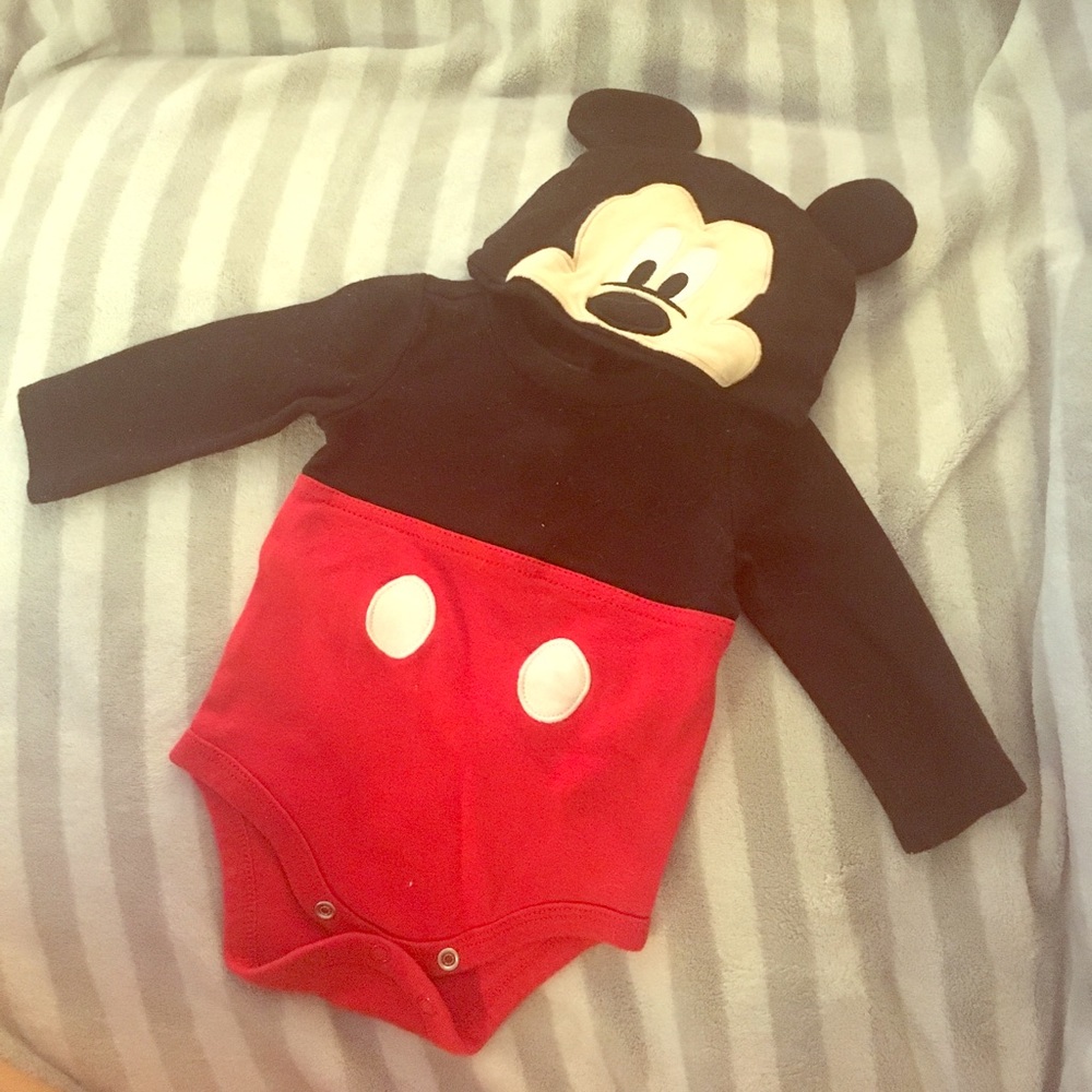 Disney Baby Mickey Mouse set!(3-6mo) Warn once!