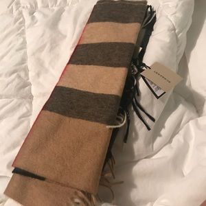 Burberry Cashmere Scarf BRAND NEW