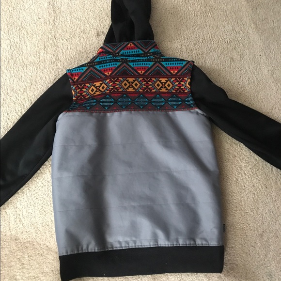 Tribal pattern Jacket - Picture 4 of 4