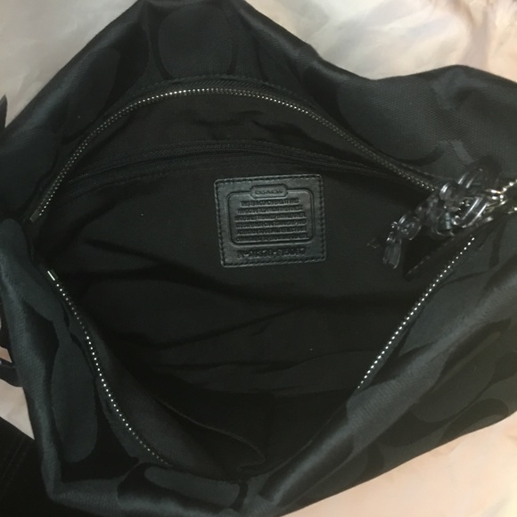 Coach black bag and wallet - Picture 2 of 8