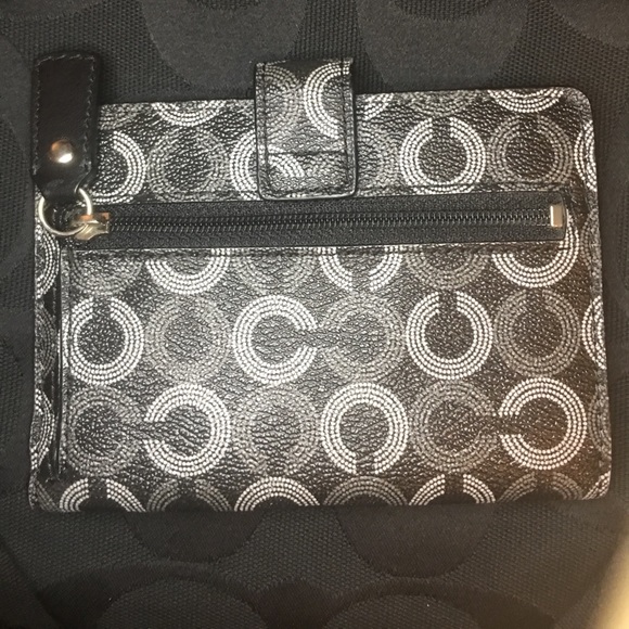 Coach black bag and wallet - Picture 4 of 8