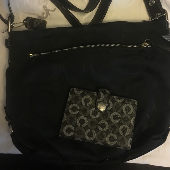 Coach black bag and wallet - Picture 7 of 8