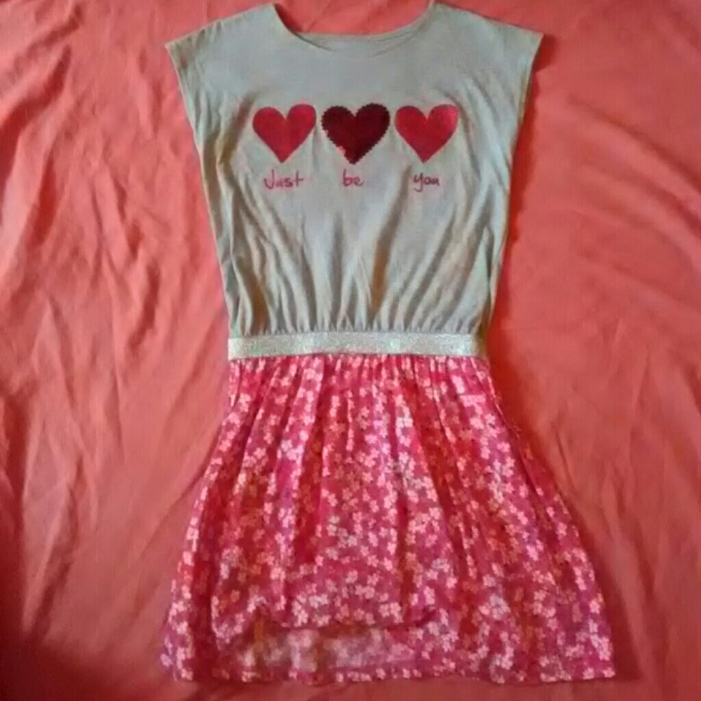 Girlz cute tank top like dress/ shirt.