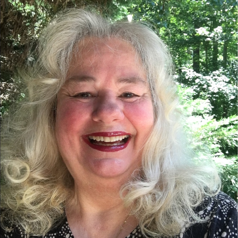 Meet your Posher, Paula