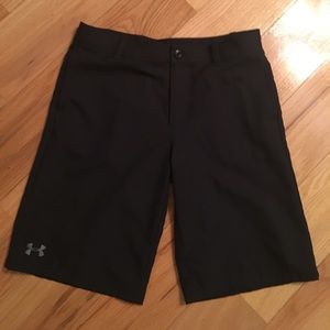 Under Armour black golf shorts