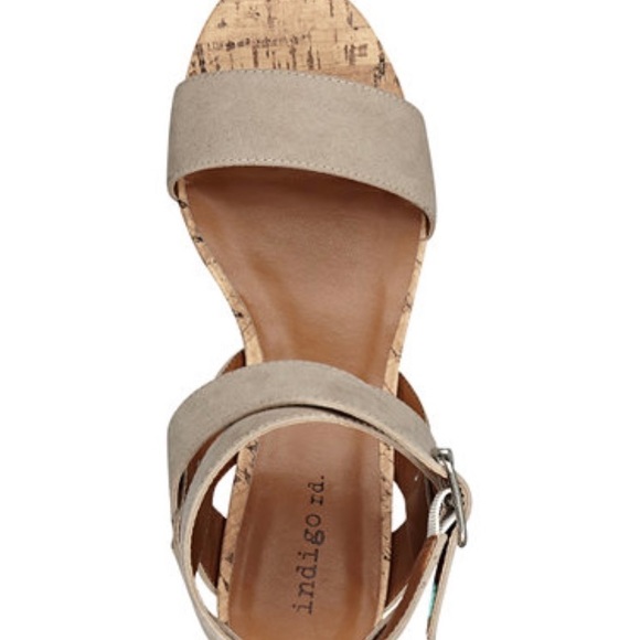 Indigo Rd. Elea Block Cork Heel Sandals - Picture 4 of 8