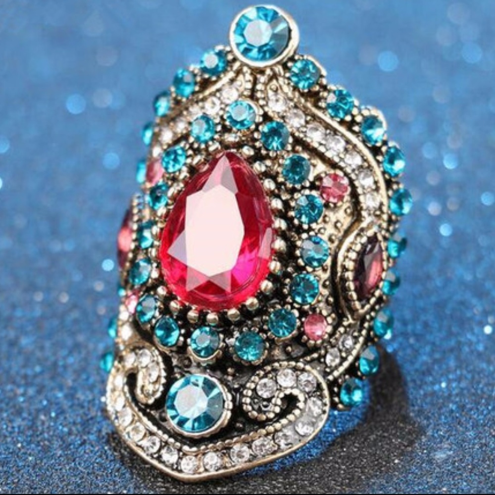 Ladies Stylish Ring