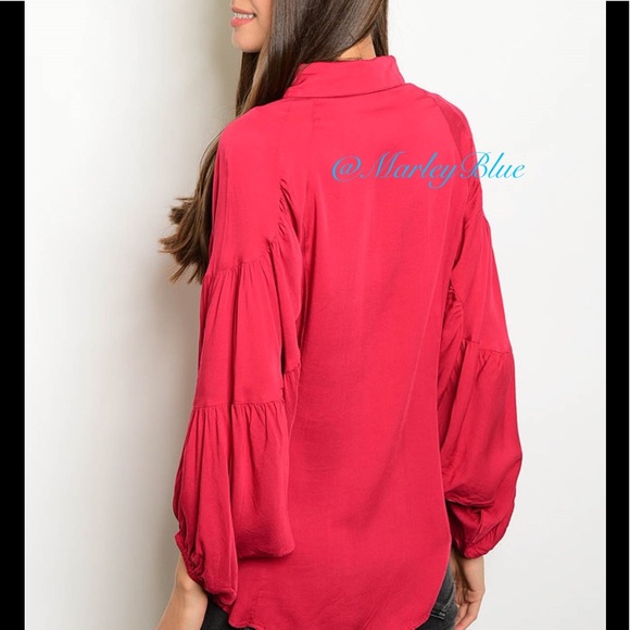 $6⭐️ Poet Puff Sleeve Cranberry Blouse - Picture 2 of 6