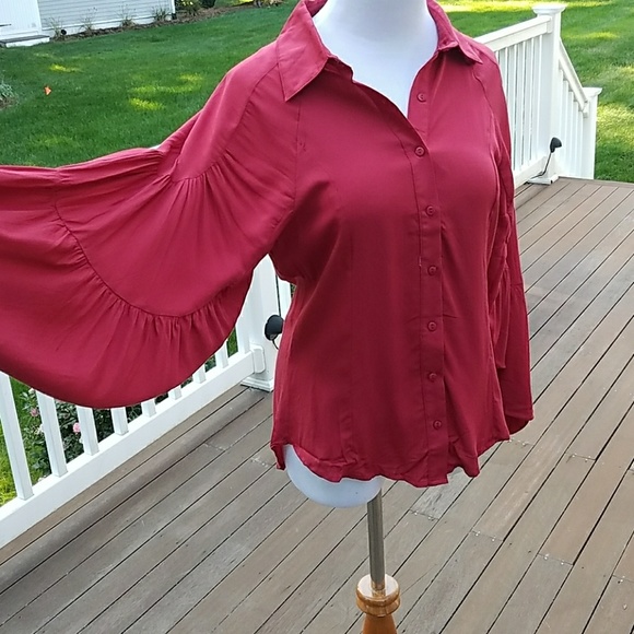 $6⭐️ Poet Puff Sleeve Cranberry Blouse - Picture 6 of 6