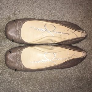 Jessica Simpson flats