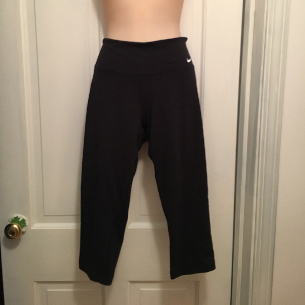 Nike Black Dri-Fit Capri Leggings