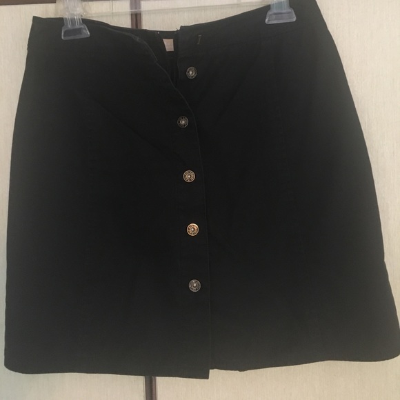 Black skort by Kate Hill - Picture 1 of 2