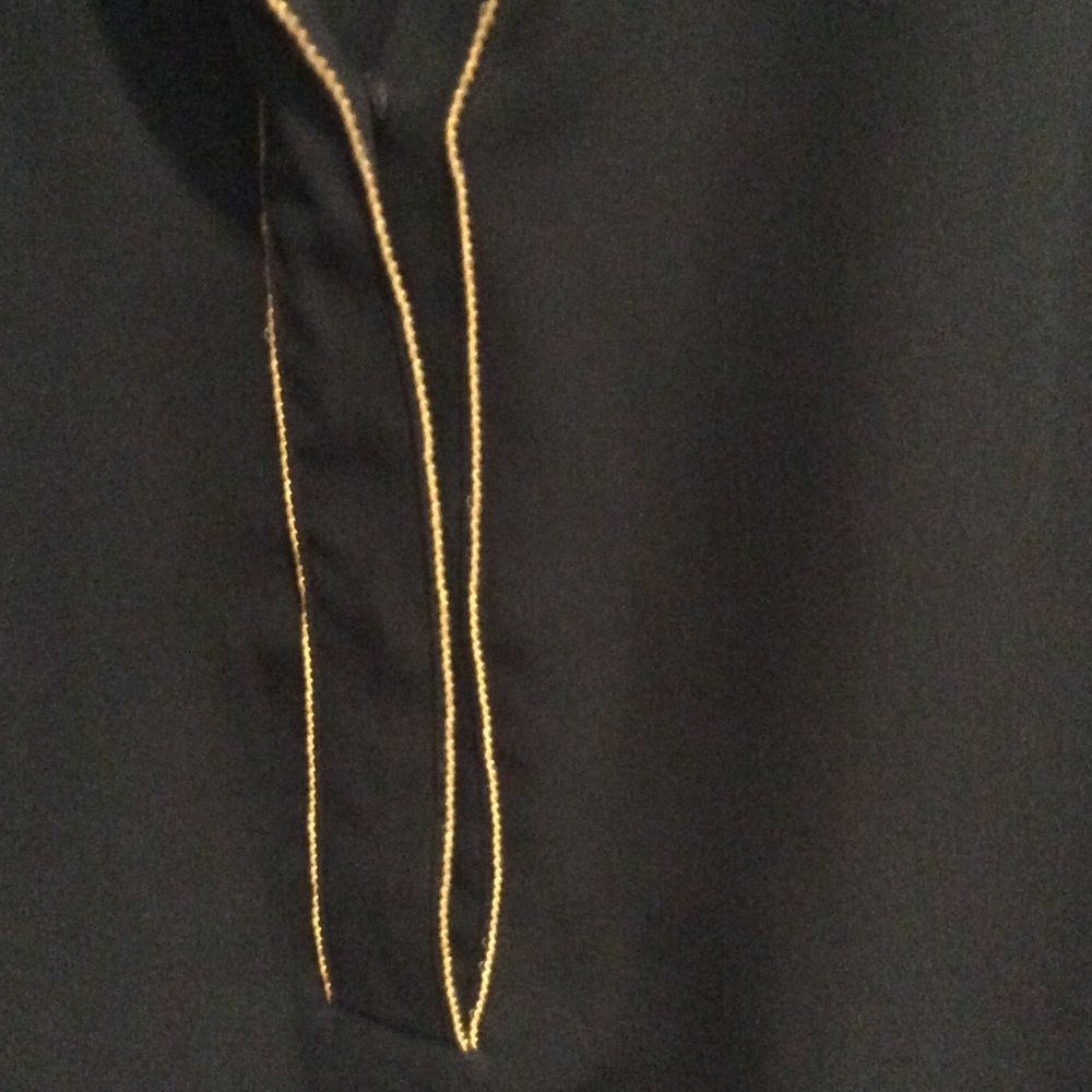 Top - Picture 2 of 2
