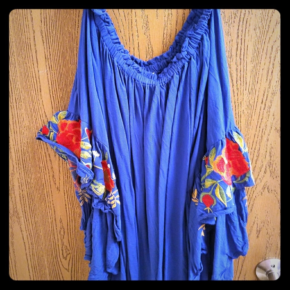Beautiful offshoulder dress