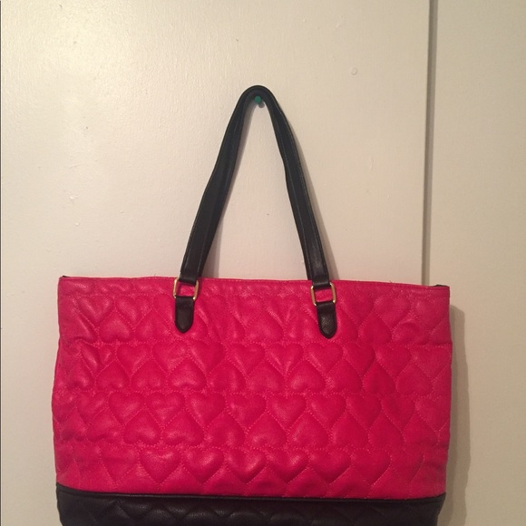 Betsey Johnson - Picture 3 of 5