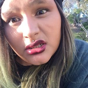 Meet your Posher, Cristina