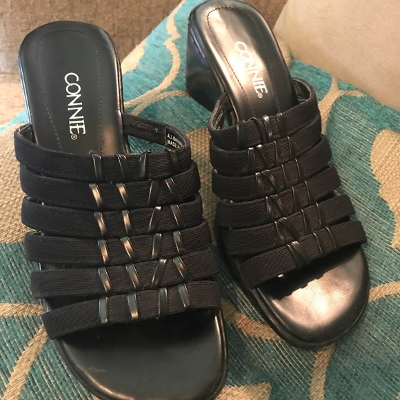 Connie brand size 5 Sandals - Picture 1 of 4