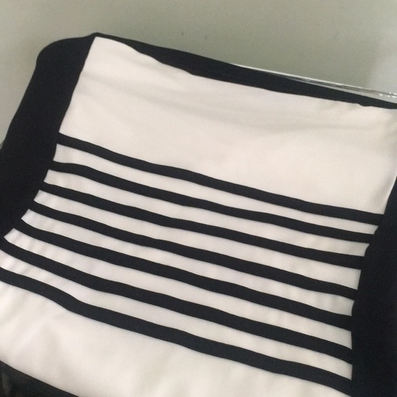 30% OFF DKNY CURRANT A LISTER BANDEAU Swimsuit - Picture 8 of 8