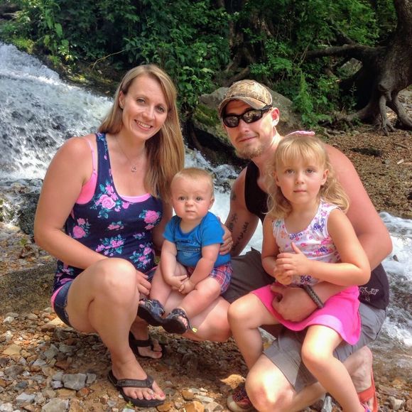 Meet your Posher, Elysa - Picture 1 of 1