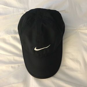 Black baseball / workout cap