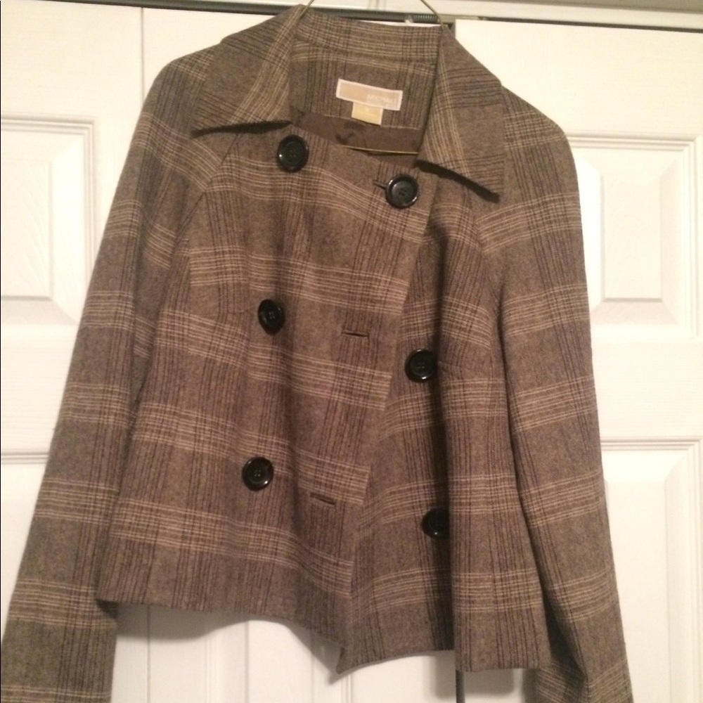 Woman's suit style jacket/ blazer