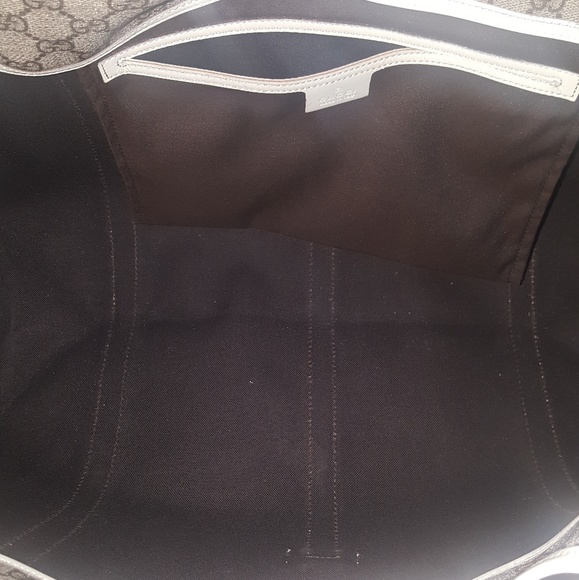 Authentic Gucci Shoulder Bag - Picture 4 of 7