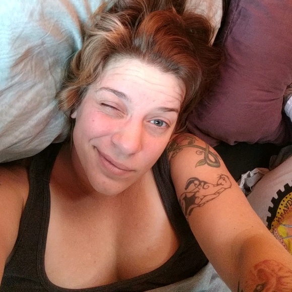 Meet your Posher, Heather - Picture 1 of 1