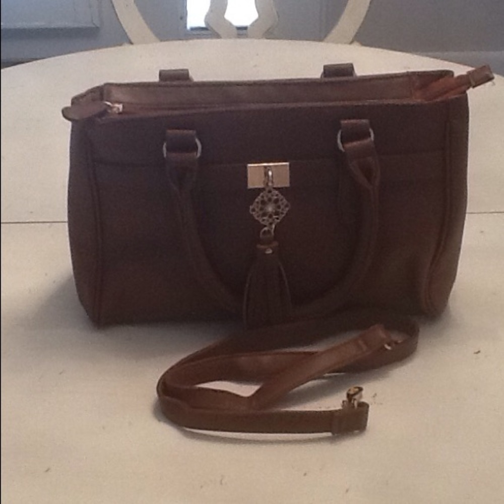 Handbag - Picture 2 of 6