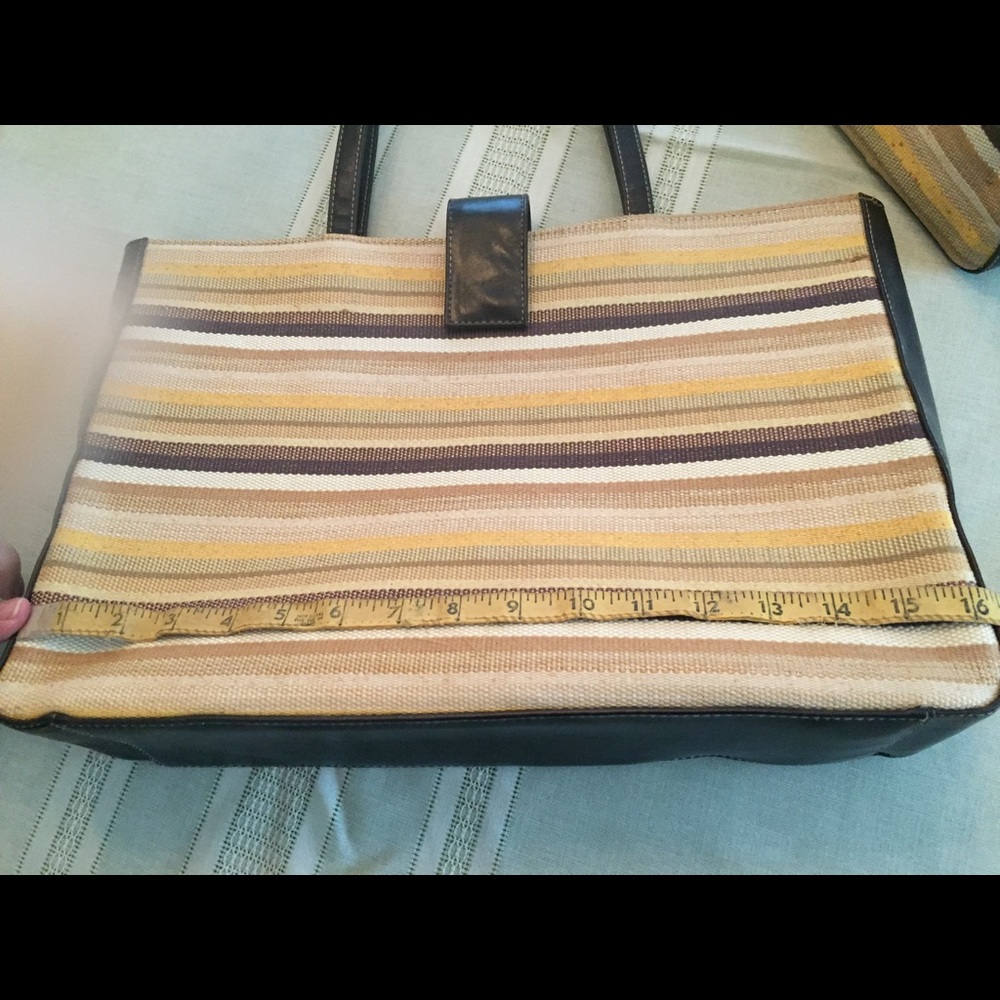 Estée Lauder tote with additional bag inside